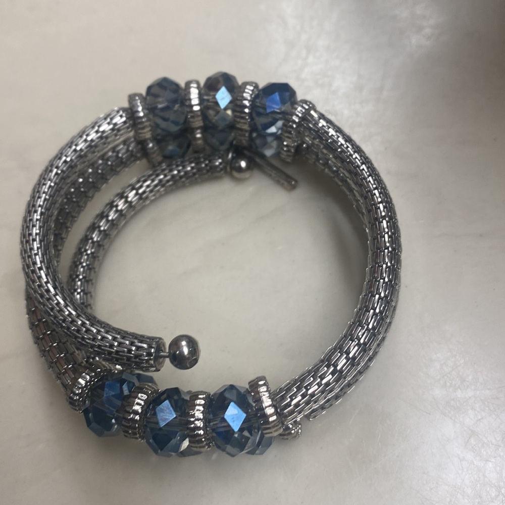 Given as Xmas Gift 🎁 - KENNETH COLE Bracelet - Picture 2 of 9